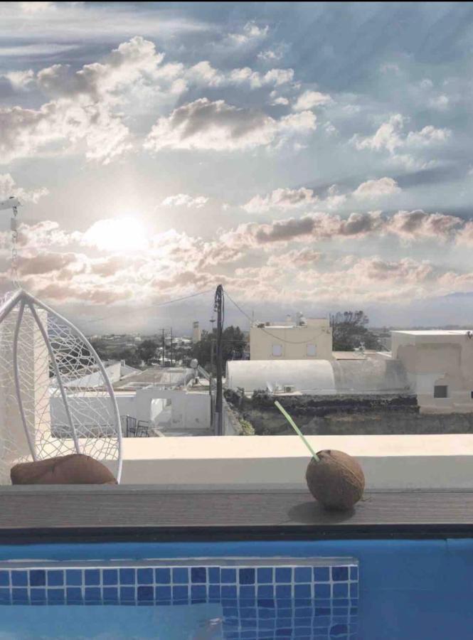 Amaryllis Suites Santorini Fira  Exterior photo