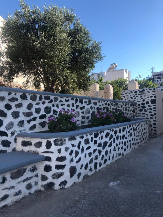 Amaryllis Suites Santorini Fira  Exterior photo